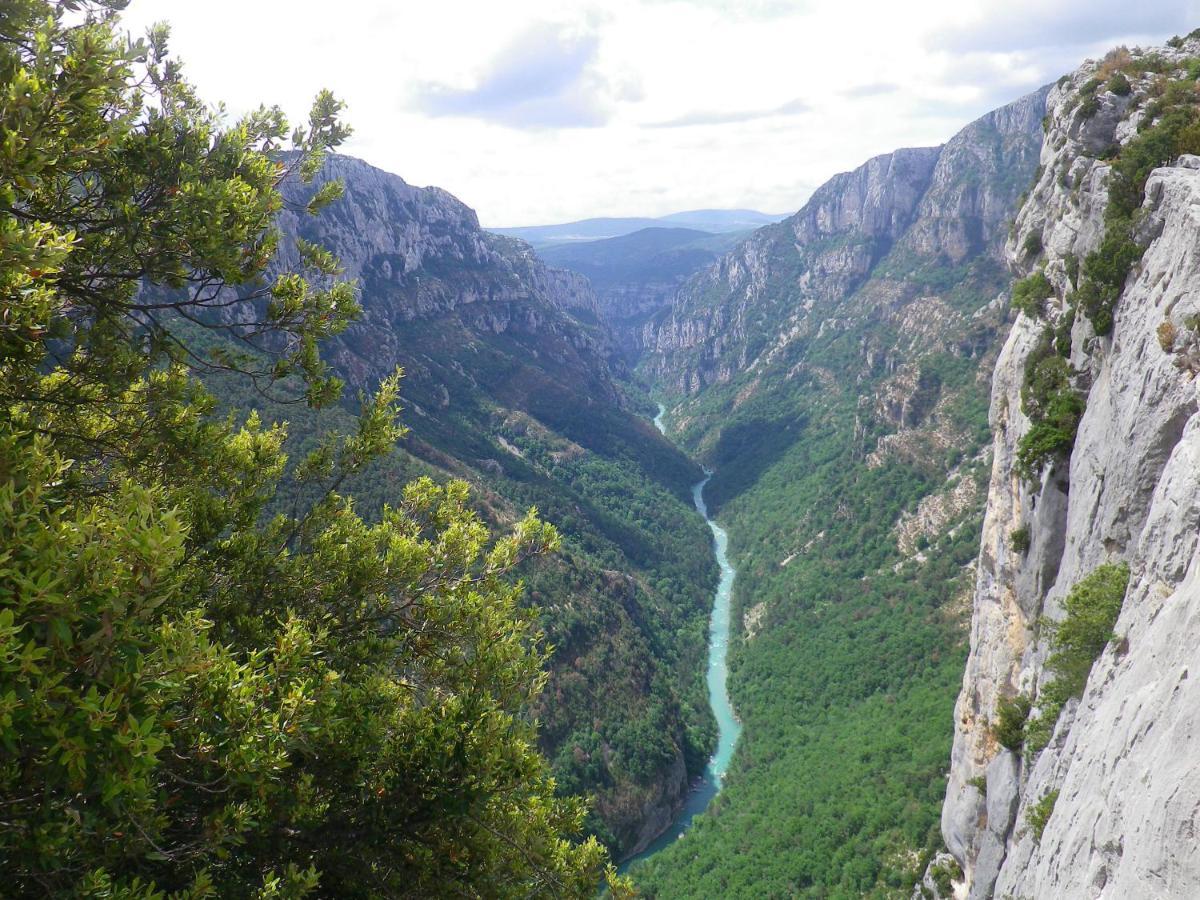 La mordorée La Motte-d'Aigues Esterno foto